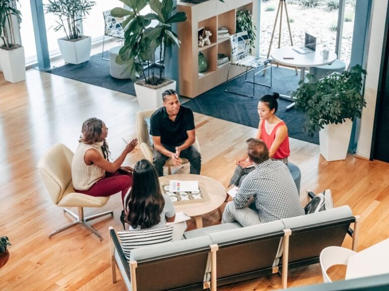 Daily Scrum Meetings: Keeping Teams Aligned and Productive